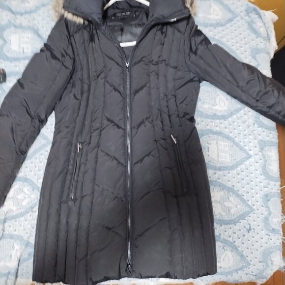 Jones New York black woman's winter coat with detachable hood - Picture 3 of 15